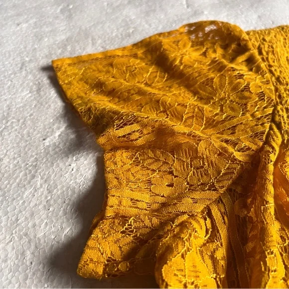 Kate & Mallory Mustard Yellow Lace Blouse with Ruffles-Size 2X - Picture 14 of 16